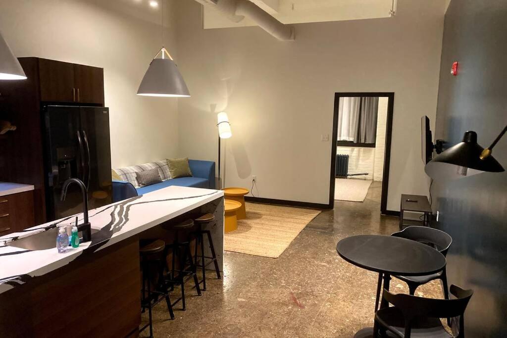 3E-Spacious Close To Pitt/Cmu/Carlow, Sleeps 4 Pittsburgh Exteriör bild